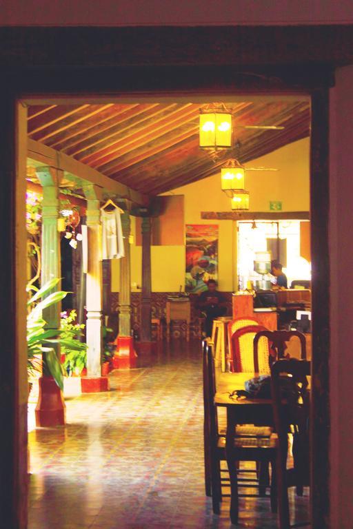 Hostal Sonati León Екстериор снимка
