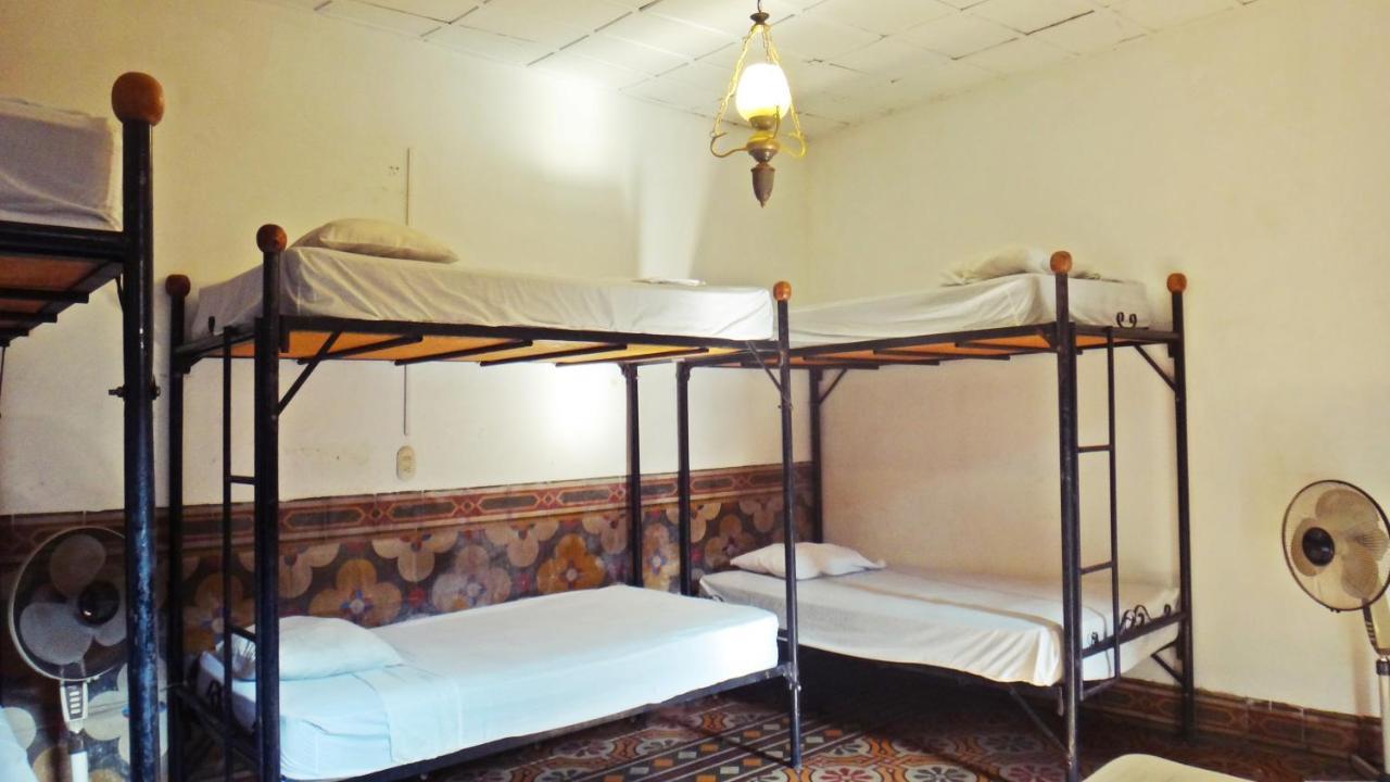 Hostal Sonati León Екстериор снимка