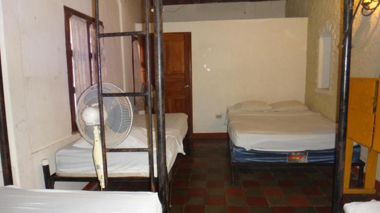 Hostal Sonati León Екстериор снимка