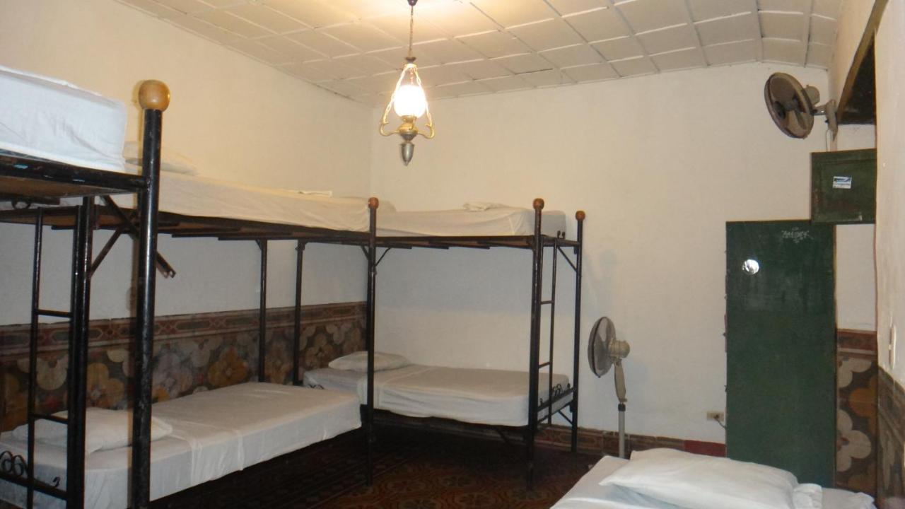Hostal Sonati León Екстериор снимка