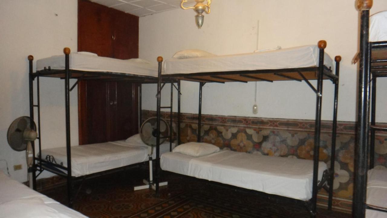 Hostal Sonati León Екстериор снимка